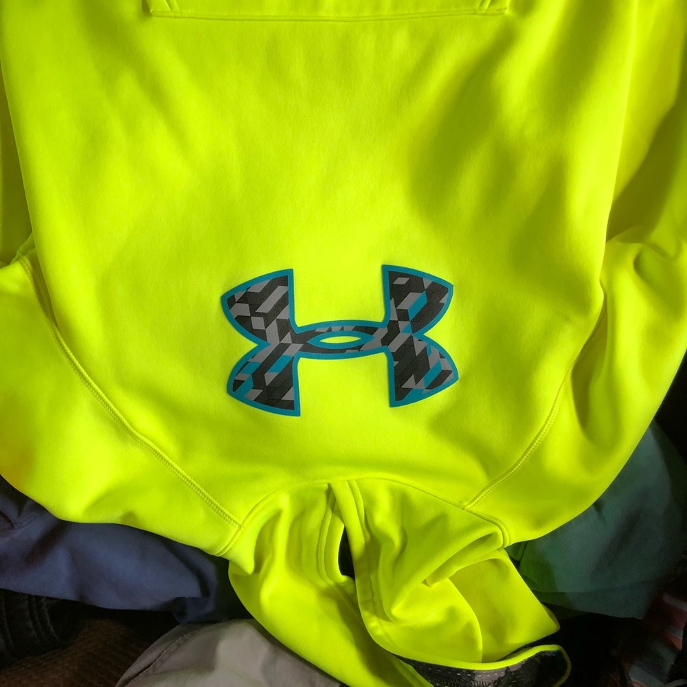 Youth XL under armor hoodie